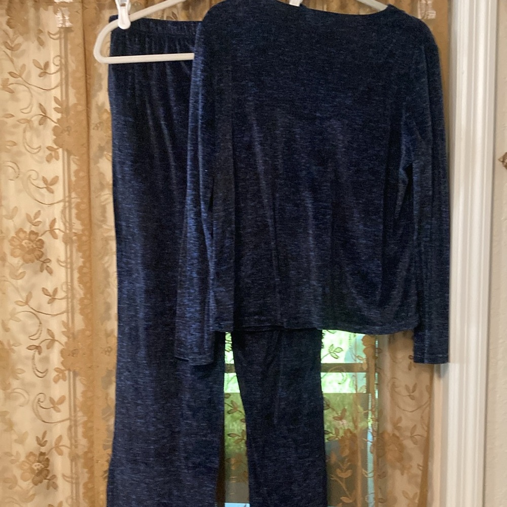 Nicole Miller & Nautica 2pc Velour Pajama Sets - Picture 5 of 9